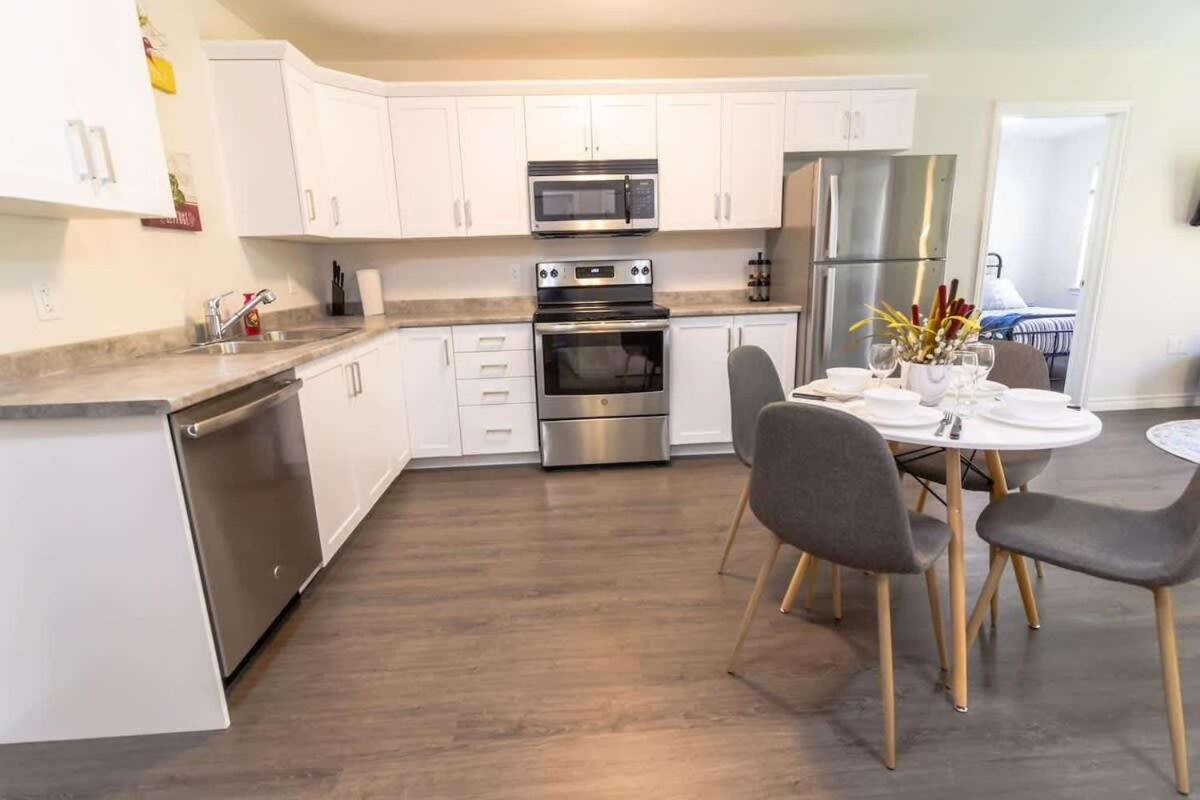 Brand New Gorgeous Condo Near Unb & Hospital Coffee Parking 202 Saint John Eksteriør bilde